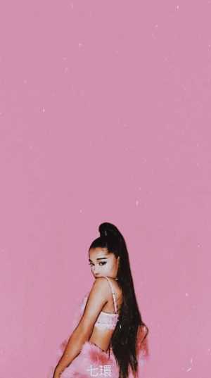 4K Ariana Grande Wallpaper