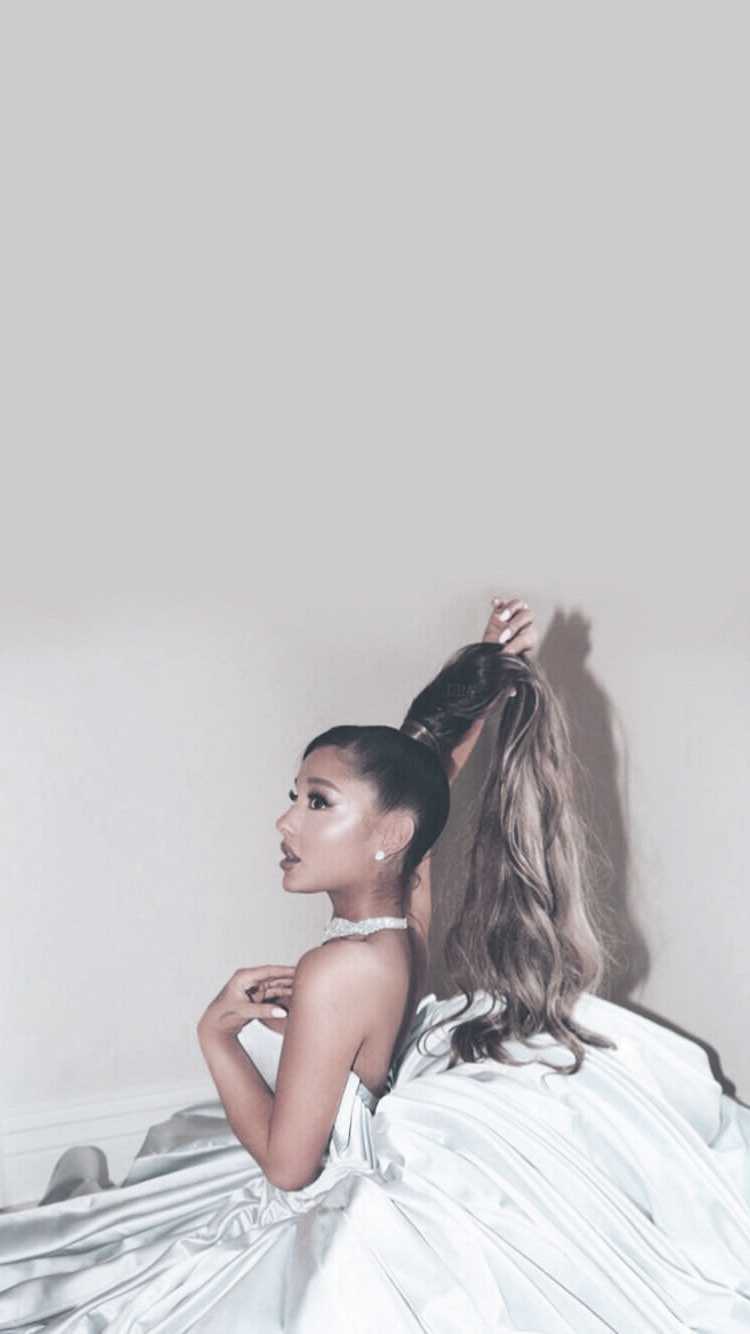 4K Ariana Grande Wallpaper | WhatsPaper