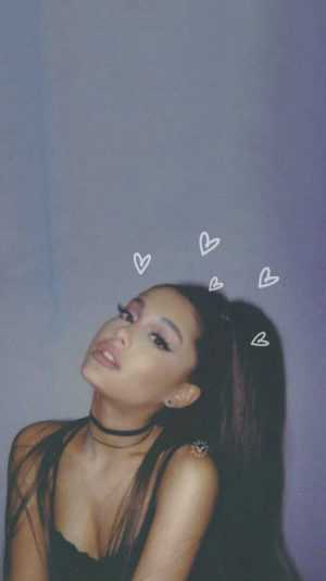 4K Ariana Grande Wallpaper