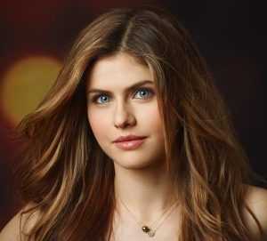 Alexandra Daddario Wallpaper