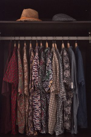 4K Vintage Clothing Wallpaper 