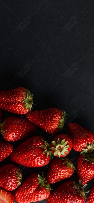 4K Strawberry Wallpaper 