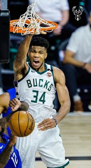 Giannis Antetokounmpo Wallpaper