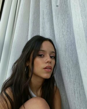 Jenna Ortega Background 