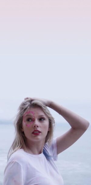 Taylor Swift Background