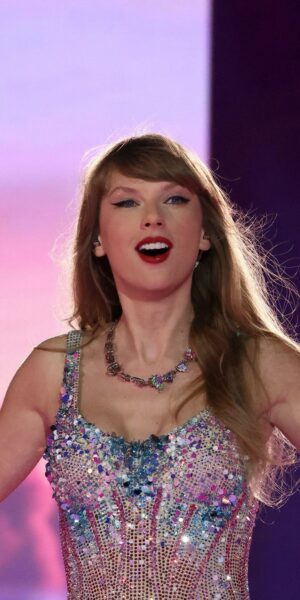 4K Taylor Swift Wallpaper