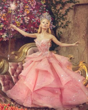 Glinda Wallpaper