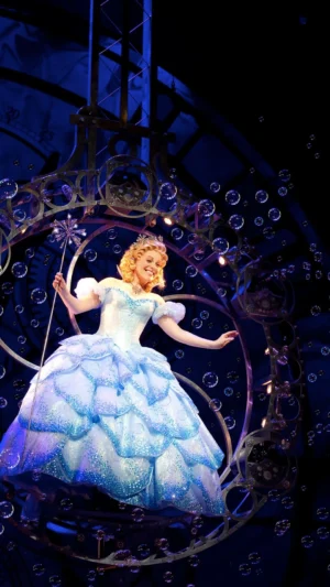 Glinda Background
