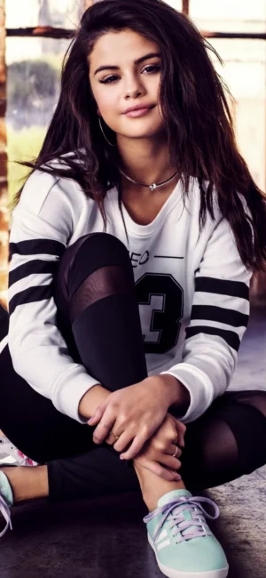 4K Selena Gomez Wallpaper 