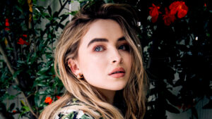 Desktop Sabrina Carpenter Wallpaper 