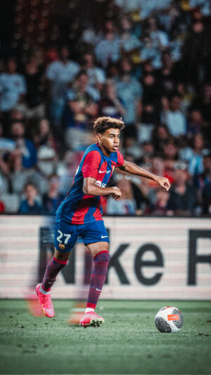 HD Lamine Yamal Wallpaper