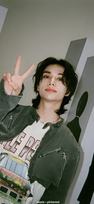 Hyunjin Background