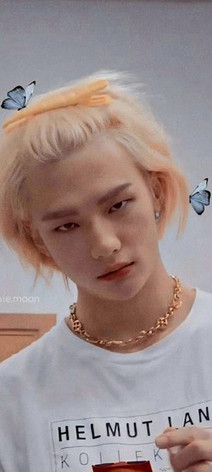 Hyunjin Background