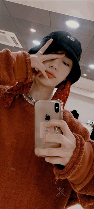 HD Hyunjin Wallpaper 