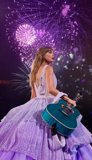 4K Taylor Swift Wallpaper