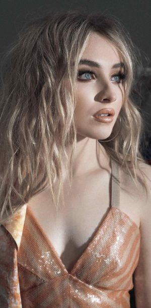 Sabrina Carpenter Background